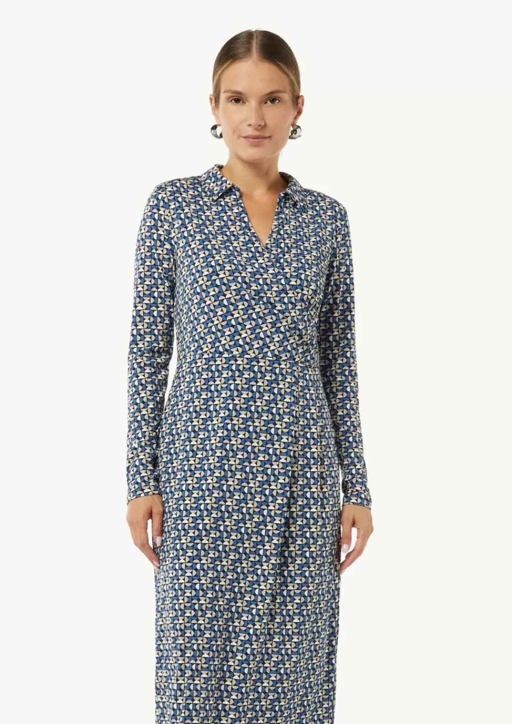 Shop Robe longueur midi à motif d’aspect cache-cœur Robes