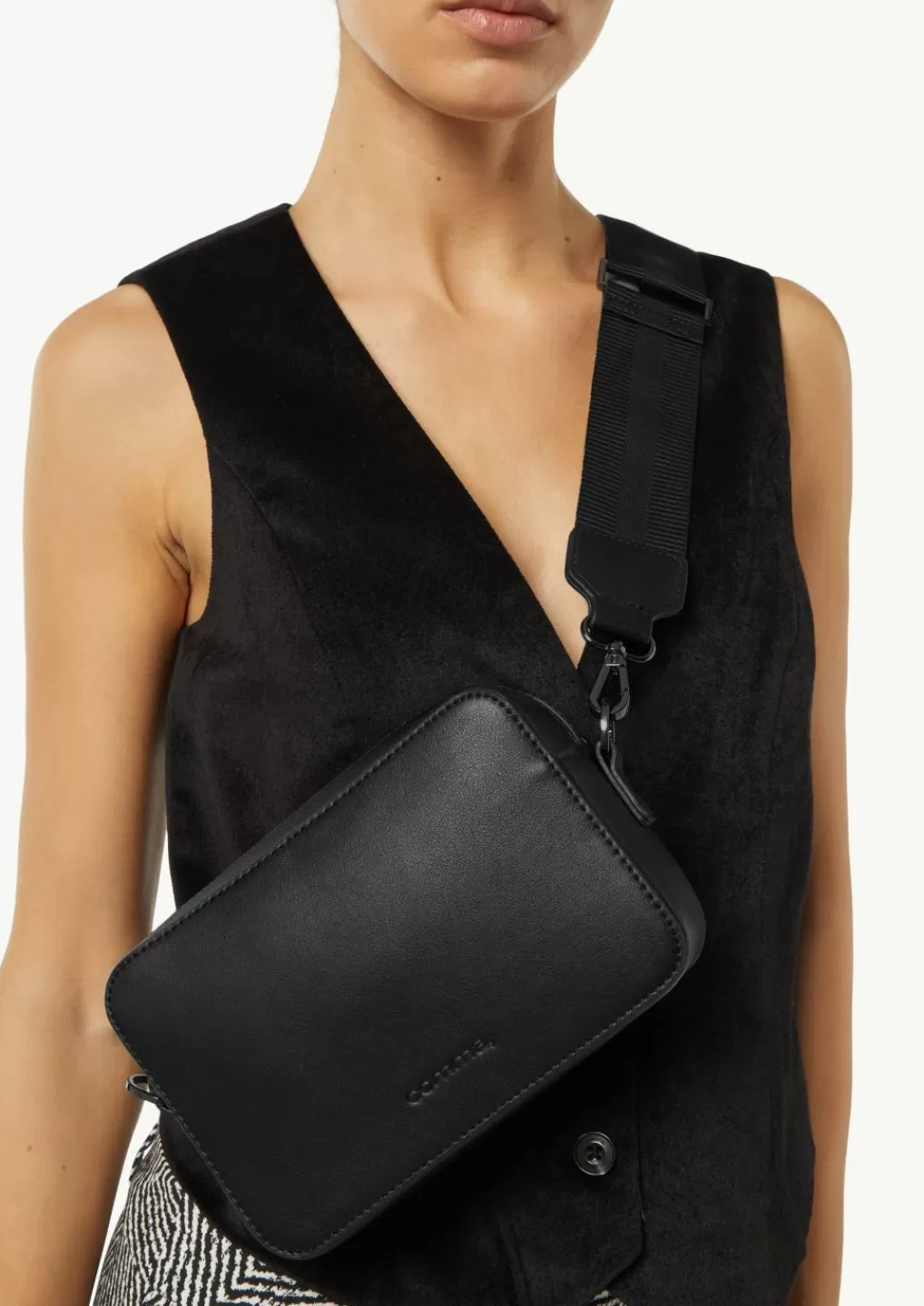 Store Sac crossbody en cuir de vachette Sacs